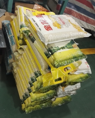 Tam Otomatik Buğday Torbası Tahıl Paketleme Makinaları AC380V 2.5KG CCPIT