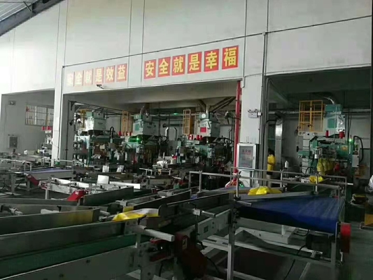 0.7MPa Pirinç Tam Otomatik Torba Dolum Makinesi 9kw 15 Torba / Dak